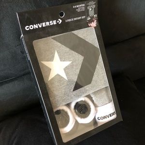NIB BRAND NEW Converse 3 Piece Infant Set